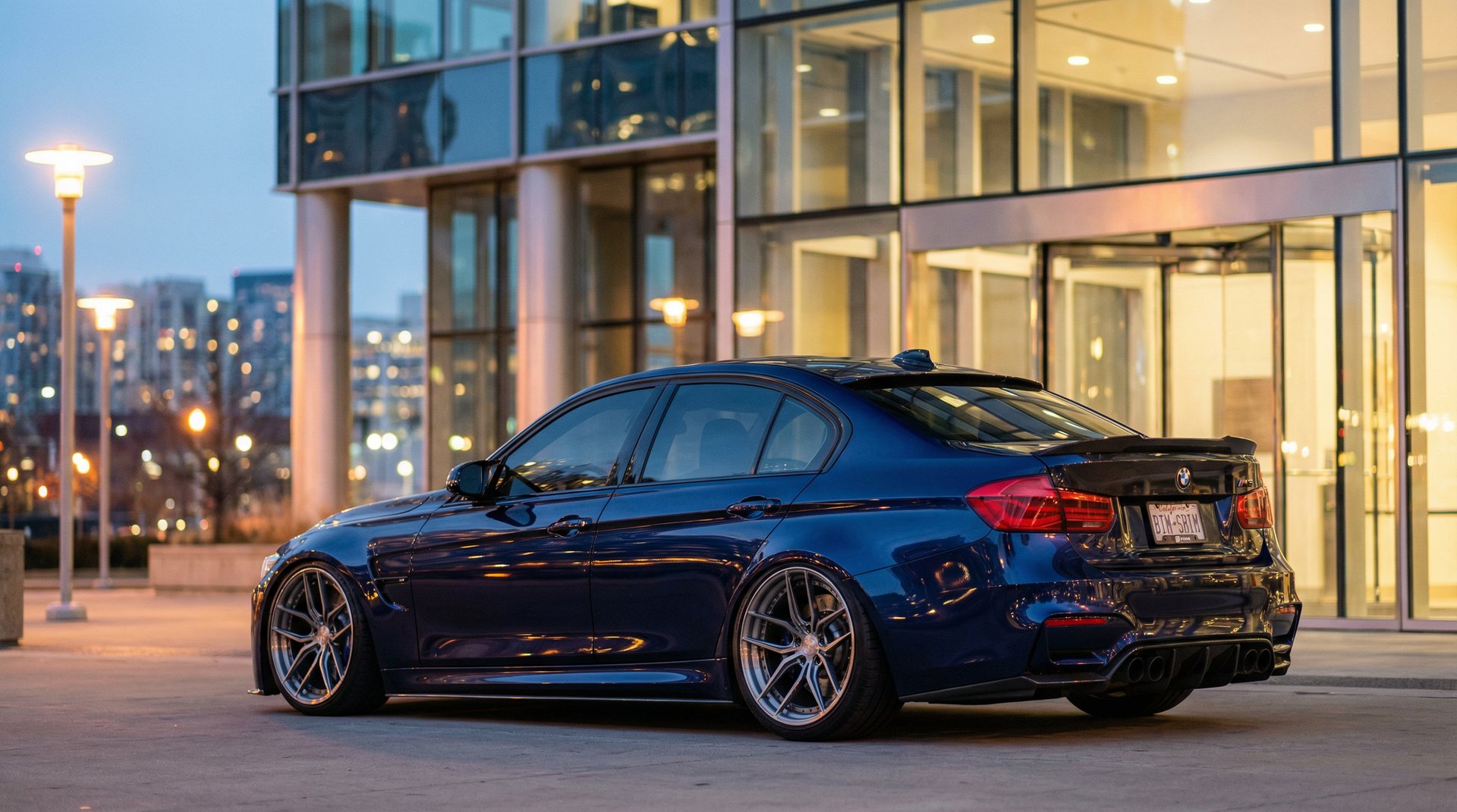 麻豆传媒轿车改装视频